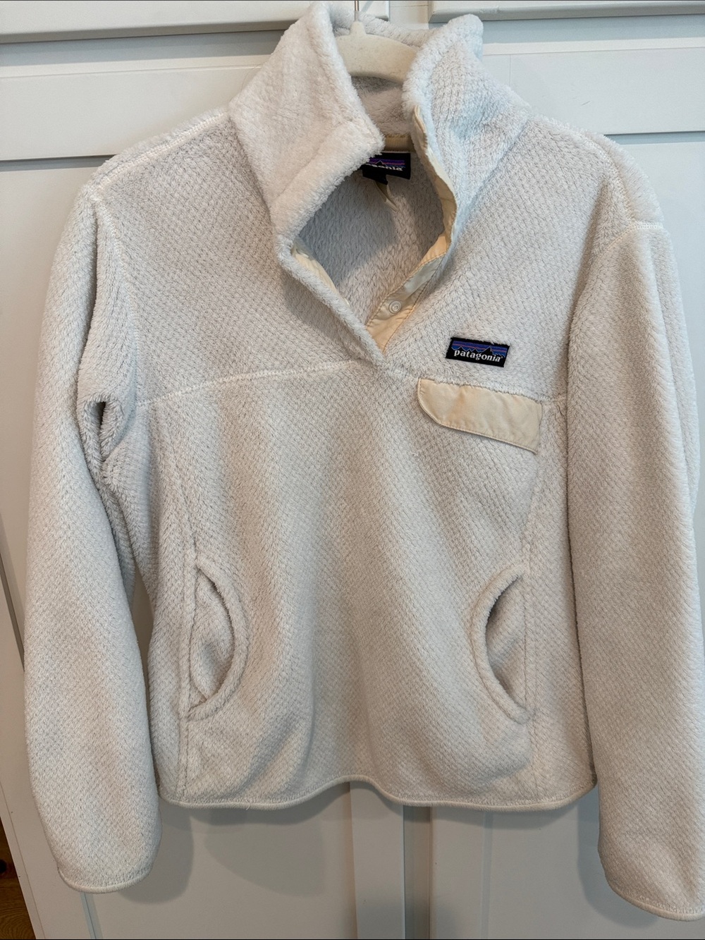 Patagonia Cream/Off-White Pullover Fleece Snap-Front